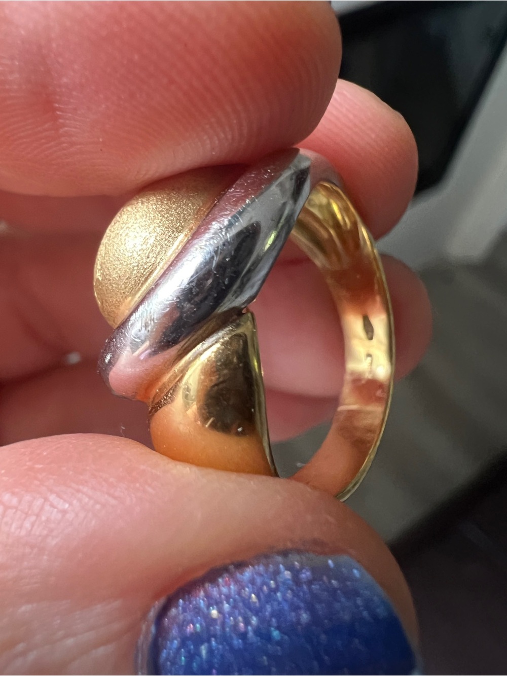 Solid Vintage 18k gold ring - Picture 3 of 6